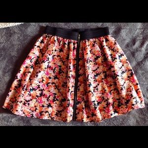 NWOT‼️ Material Girl Spring Floral Print Skirt